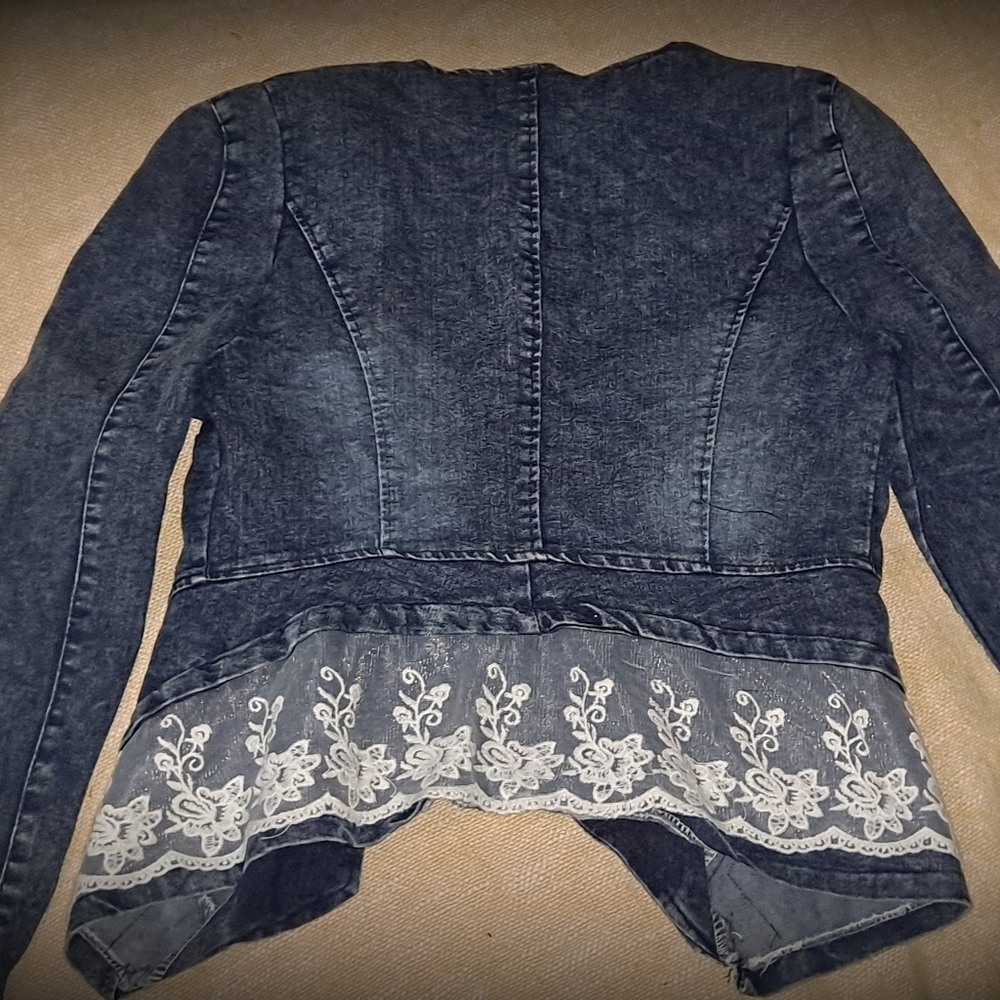 Jean jacket - Picture 8 of 8